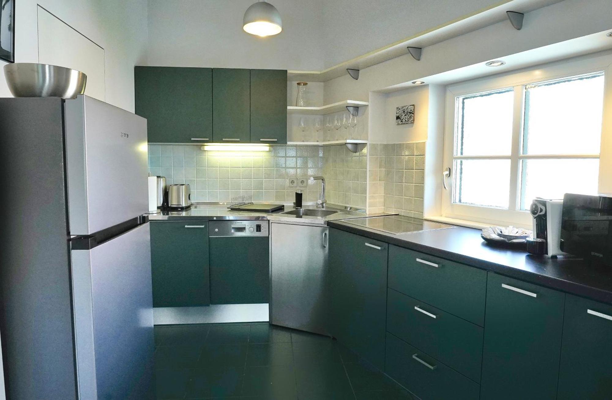 Poet Apartment ลูบลิยานา ภายนอก รูปภาพ